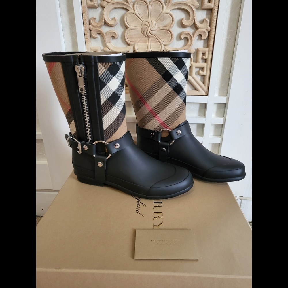 BURBERRY Black Rain Boots